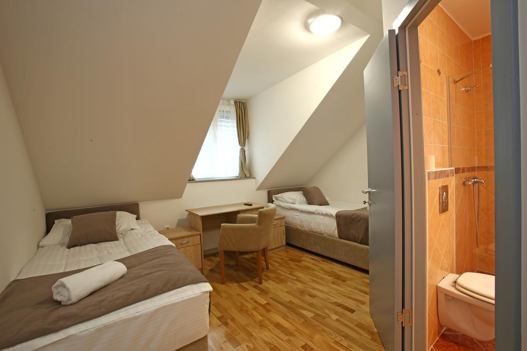 Gostilna In Prenocisca Gedzo Hotel Novo Mesto Exterior photo