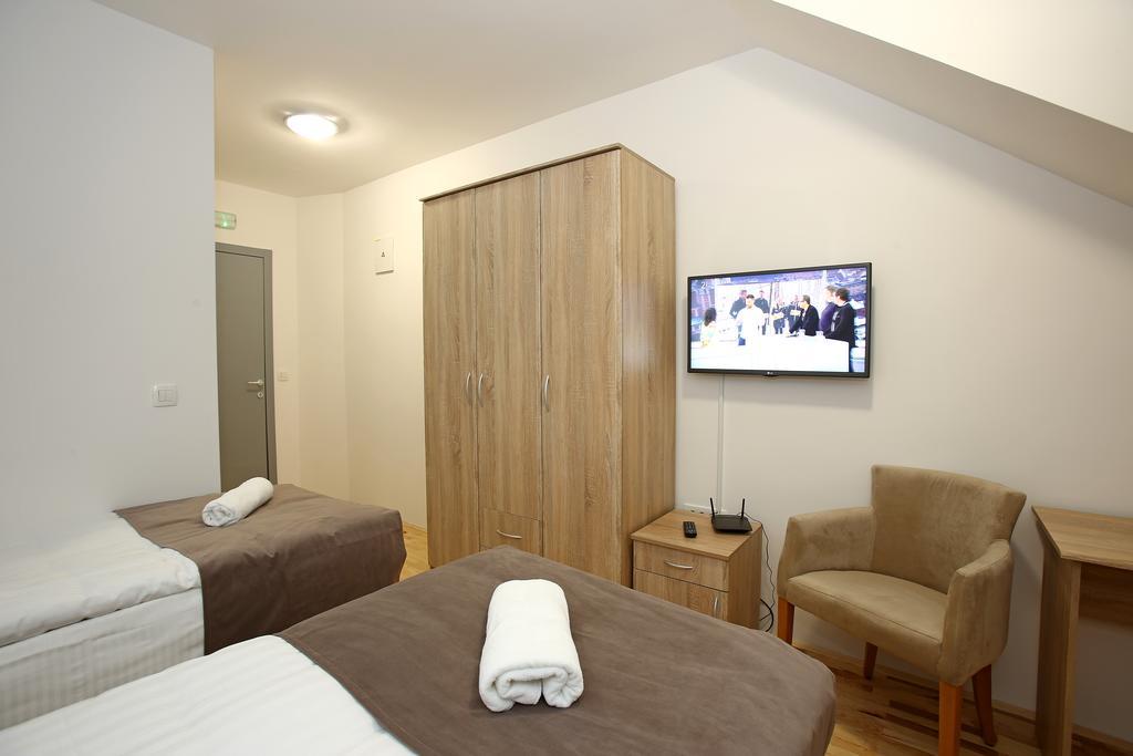 Gostilna In Prenocisca Gedzo Hotel Novo Mesto Exterior photo